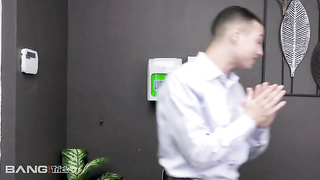 Sex Videos 2021.10.19 Mackenzie Mace Doesnt Land The Job But She Lands Up And Down On The Dick XXX