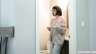 Free MILF Mom Porn 2021.11.14 Olive porn Stepmoms Creampie Caper XXX Video