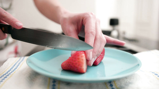 ANGELIKA GRAYS Breakfast and sex in bed