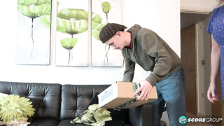 Granny Porn Videos 2022.01.13 Amy Whats In Your Box Amy XXX Free