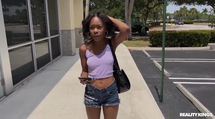 2022.06.23 Mila Mars Stranded Snatch XXX