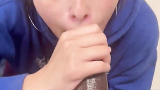 Sugarrspiceee bathroom sloppy blowjob
