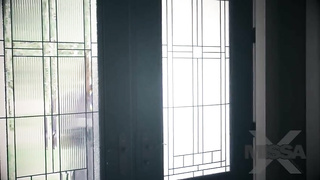 Alexis fawx se coje a su hijo mientra le está haciendo unas fotos