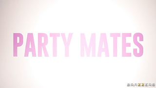 2022.07.26 Mina Von D And Holly Molly Party Mates XXX