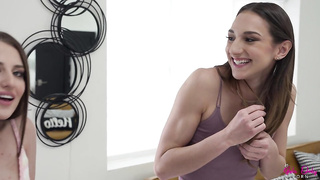 milf lesbian threesome in the middle