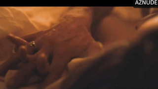 Emma Mackey Holly Actress