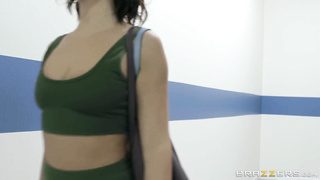 Adriana Chechik - What's Up With Her Ass? [BRAZZERS]