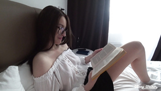 Anny walker Hot Stepsister reading a book and playing with my dick - Anny Walker(1080P)