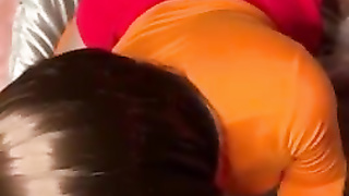 Velma da unos mamadones