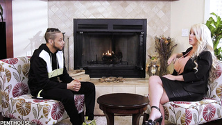 Enigmatic Bimbo Need Traveling Company