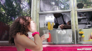 Willow Ryder BBC Dayski lipss