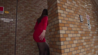 Big Ass Voluptuous Housewives From The hood Flashing Their Pantyhose At Me! They Were Secre