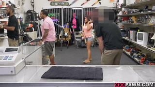 1/08/23 Mia martinez xxx pawn fuck