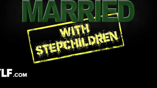 Lauren Phillips - Busty Stepmom Lauren Phillips _ Sexy Stepdaughter Zoey Monroe In Hot Taboo