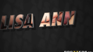 Hot MILF seduces man