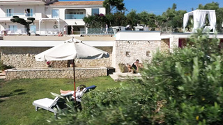 [Vixen] Scarlett jones and honour may hotel vixen episode 8 scarlett and honours poolside service