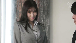 SSIS-402  Sharing a Room on a business trip With A Middle-aged Sexual