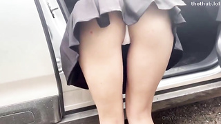 Sexy Girl show her tits