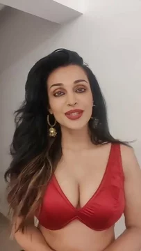 Celebrity Flora saini 2 video