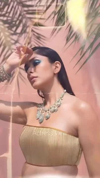 Celebrity Mrunal Thakur 6 video
