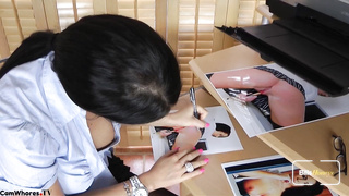 Lady Nina - office girl