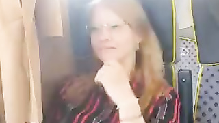 mature shows her pussy