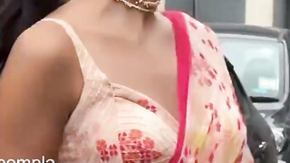 Celebrity annaya pandey 3 video