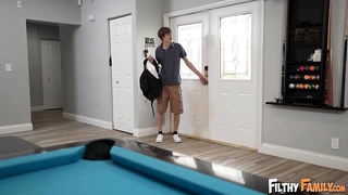 XXX love triangle XXX