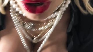 Rebecca more lipss bimbo sloppy bj pov