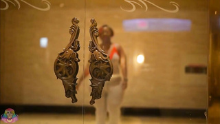 Hot Mom VS MS MARSHAE