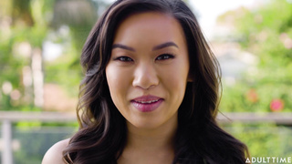 Kimmy Kim - Up Close With Kimmy Kimm [AdultTime]