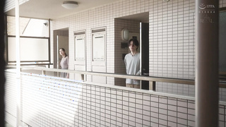 Short-time Affair With A Big-assed Married Woman Who Satisfies Each Other's Desires In Between House