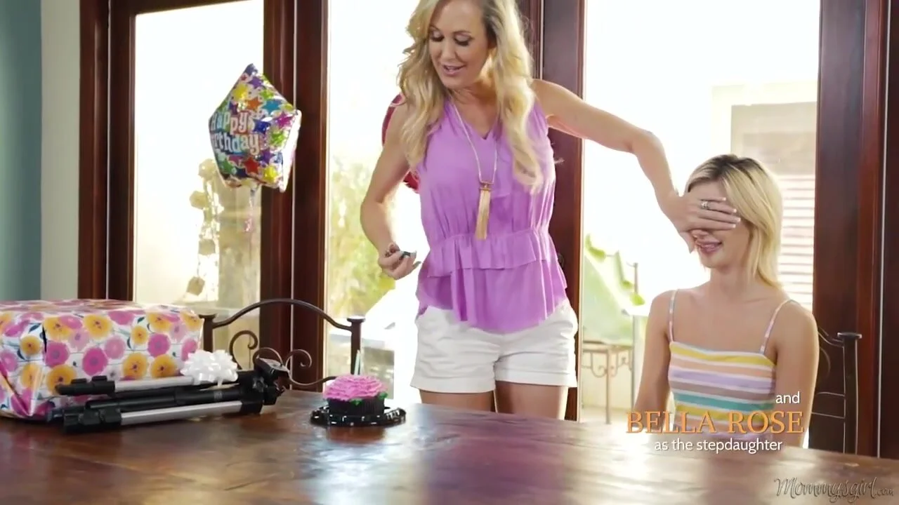 Picture Perfection - Brandi Love & Bella Rose (Lesbian, 2017)