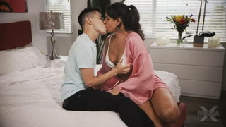 Hot Milf Mom Fearless Sex With StepSon