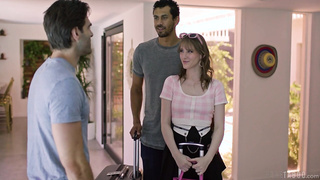 Melody Marks - Mi Casa Es Su Casa [PureTaboo]