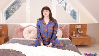 Free EARLY XMAS PRESENT STARRING DEMI xxx