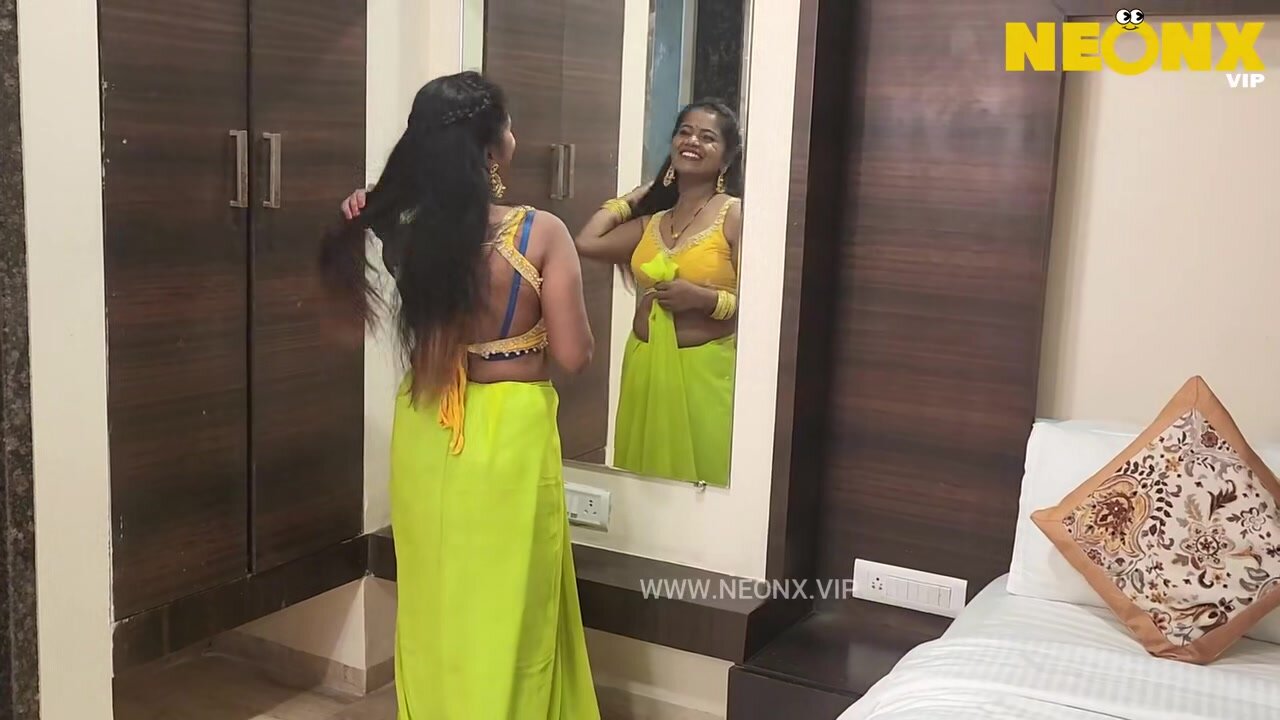 Angori Bhabhi gets a hardcore fuck in Hindi Neonx-Movies