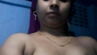 beautiful bhabhi making her own nude video in bathroom