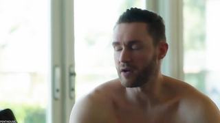 Scarlett Saige - Babysitter Goes Nudist