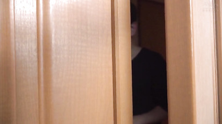 [DVEH-003] My brother's girlfriend and I were going to stay at home with my brother's girlfriend and