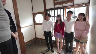 [SW-893] My son's wife is a sullen lecher who intentionally invites you to see her big ass and panty