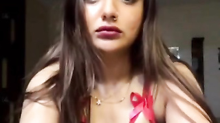 Khushi Mukherjee Opps Moment Boobs Reveal With Face 13 Min Live video