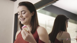 An Unexpected Encounter - Sara Luvv & Kylie Quinn (Lesbian, 2016)