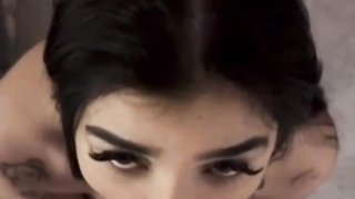 Karely Ruiz- Follada en un hotel