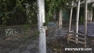 Nicole Rae Screams And Squirts In An All Anal Debut XXX