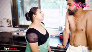 Tharki Pati biwi aur naukrani ka sath Masti