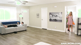 Sarah Jessie – Use My Holy Hole