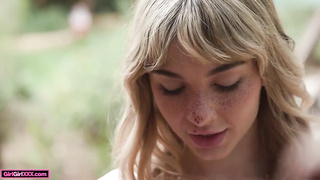 Lesbians having fun together 592