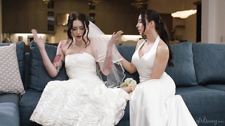 Lesbians having fun together 618