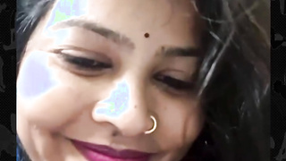 Hot Bhabhi Showing On live Cam boobs & pussy full naked videos by Khan